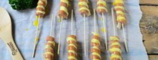 сосиски в тесте на палочке твистер. Шаг 5