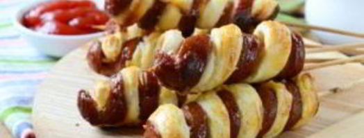 сосиски в тесте на палочке твистер. Шаг 6