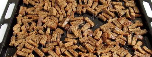 ржаные сухарики с чесноком. Шаг 7