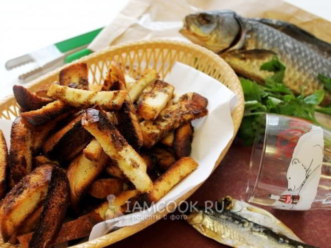 Рецепт сухариков к пиву с куркумой и пряными травами