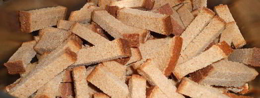 сухарики ржаные с чесноком. Шаг 3