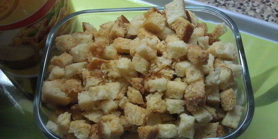 Сухарики с пармезаном