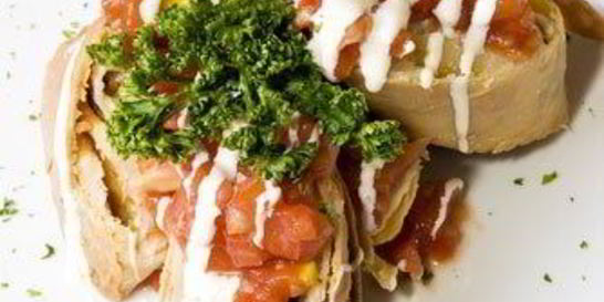 Суши по-мексикански с сальсой