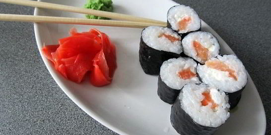 Суши с семгой