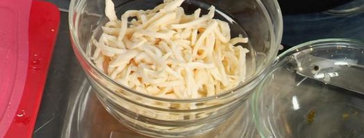 суши-торт с кальмарами и огурцами. Шаг 3