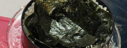 суши-торт с кальмарами и огурцами. Шаг 4