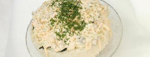 суши-торт с кальмарами и огурцами. Шаг 5