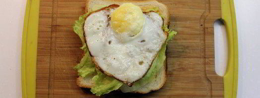 клаб-сэндвич с беконом, яйцом и сыром. Шаг 6