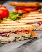 Классический сэндвич с курицей