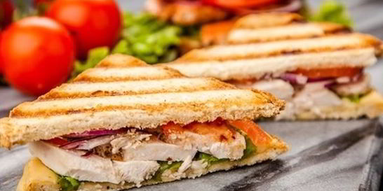 Классический сэндвич с курицей