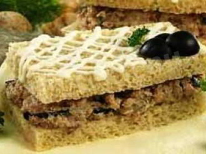 Рецепт сэндвича с пастой из сардин и сыра