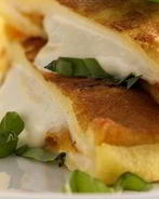 Сэндвичи Моцарелла ин кароцца