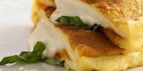 Сэндвичи Моцарелла ин кароцца