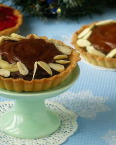 Миндальные тарталетки с кремом из авокадо