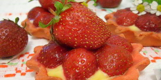 Тарталетка с клубникой