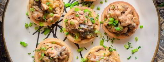 тарталетки с грибами, курицей и сливками. Шаг 10