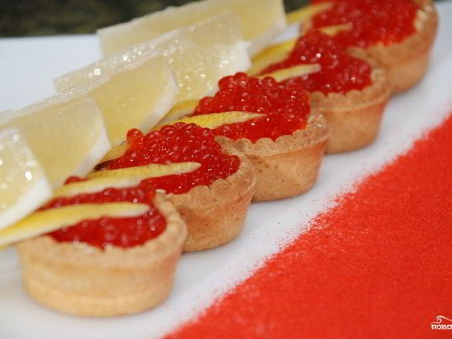 Рецепт тарталеток с икрой и маслом