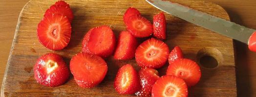 тарталетки с клубникой и мороженым на гриле. Шаг 4