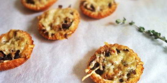 Тарталетки с маринованными грибами