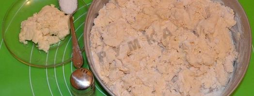 тарталетки с начинкой из крабовых палочек. Шаг 4