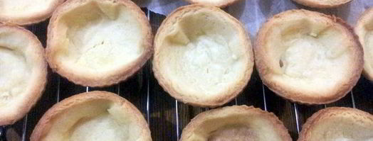 тарталетки с нежнейшим манговым кремом и взбитыми сливками. Шаг 5