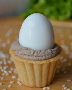 Тарталетки с паштетом из гусиной печени