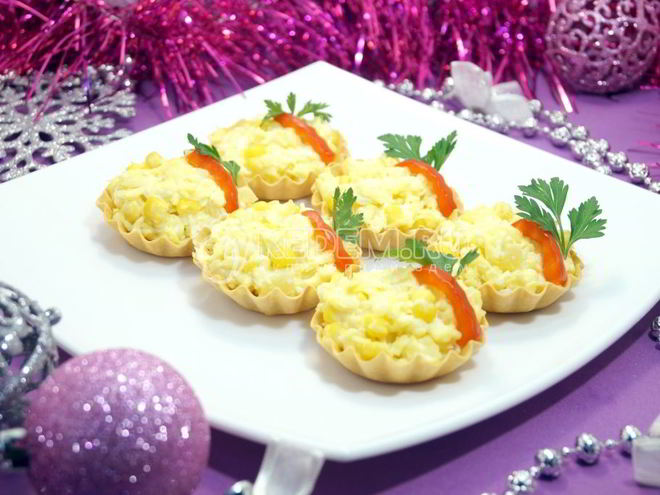 Рецепт тарталеток с пикантным салатом