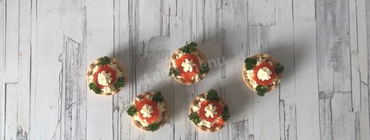 тарталетки с сыром и икрой. Шаг 9