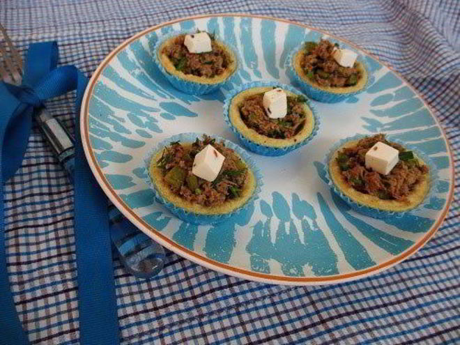 Рецепт тарталеток с тунцом и фетой