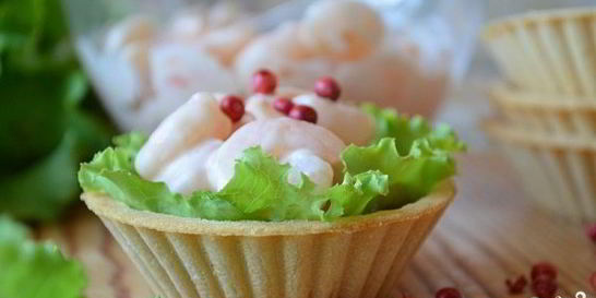 Закуска с креветками в тарталетках