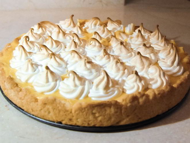 Рецепт французкого лимонного тарта с меренгой