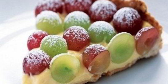 Нежный тарт со свежим виноградом