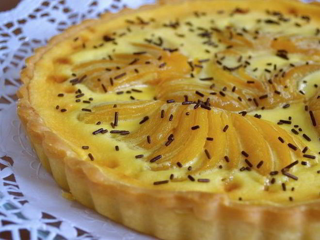 Рецепт шоколадна-сливочного тарт с фруктами