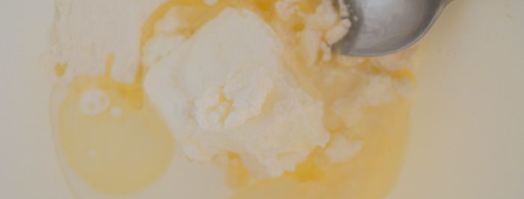 сливовый тарт из творожного теста с меренгой. Шаг 3