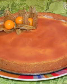 Снежный тарт с карамельным соусом