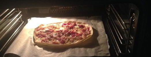 тарт фламбе с беконом. Шаг 15