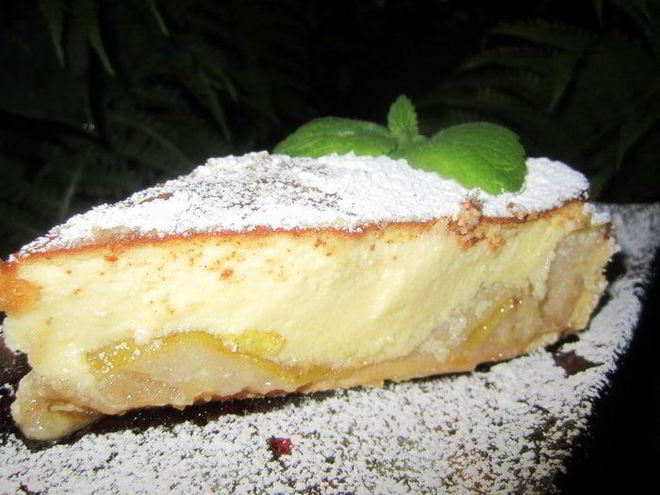 Рецепт тарта с карамелизированными фруктами и творожным пудингом