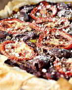 Тарт с печеными баклажанами и сладким перцем