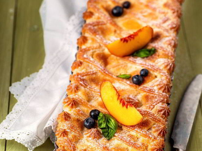 Рецепт тарта с персиками и заварным кремом