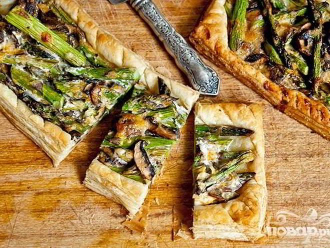 Рецепт тарта со спаржей, грибами и сыром