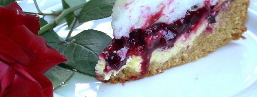 творожной тарт со смородиной и мягкой меренгой. Шаг 15