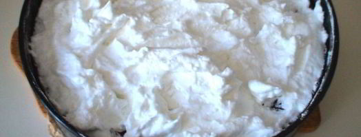 творожной тарт со смородиной и мягкой меренгой. Шаг 10