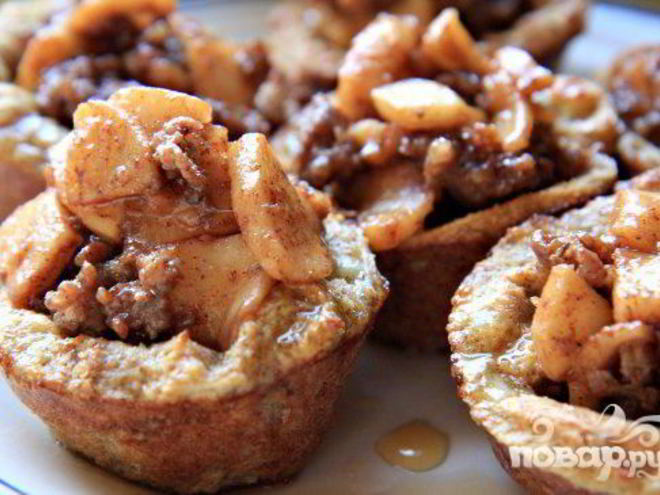 Рецепт французских тостов с яблоками и колбасой