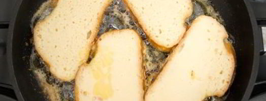 французские тосты с ягодами и медом. Шаг 7