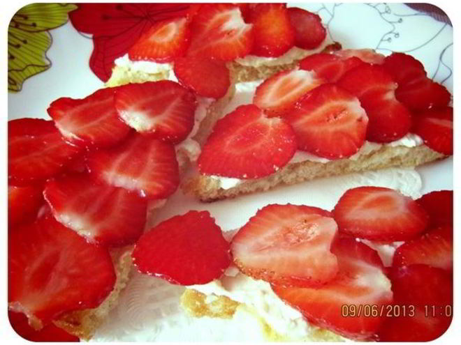 Рецепт клубничных тостов