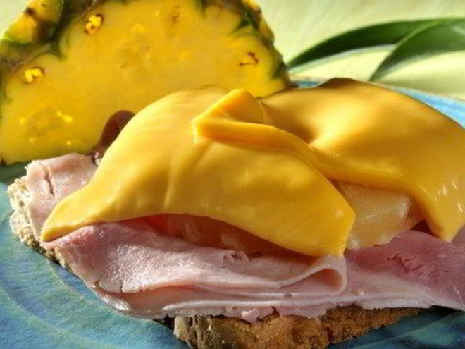 Рецепт тоста с ветчиной и ананасами