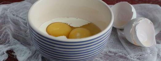 тост с яичницей-болтуньей и семгой. Шаг 4