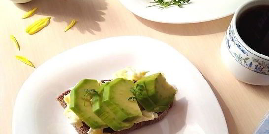 Тосты с авокадо