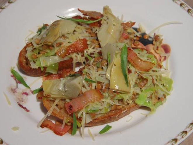 Рецепт тостов с чечевицей и капустой