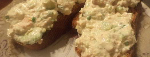 тосты с лососем, авокадо и дижонской горчицей. Шаг 5